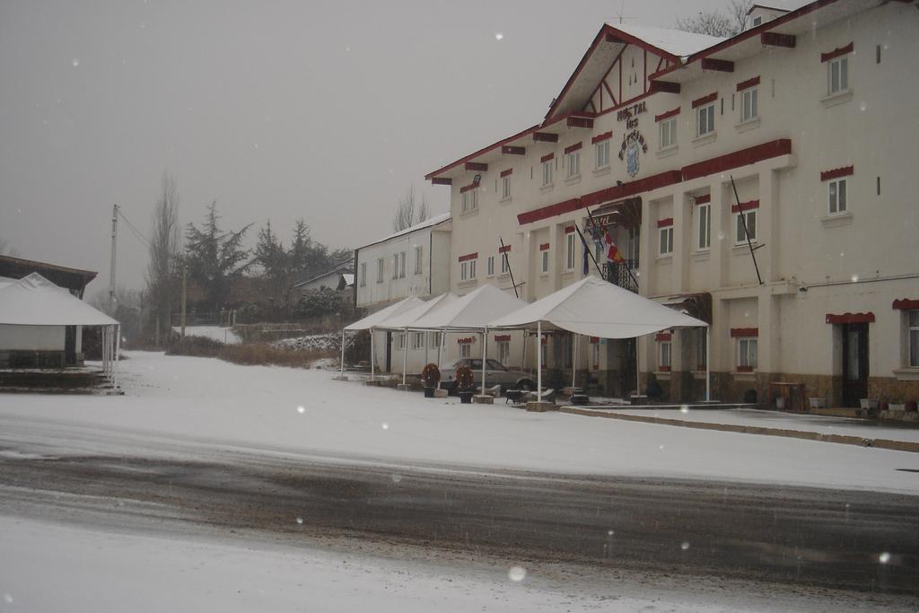 Hotel Los Perales Puebla de Sanabria Luaran gambar